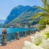 Vista del Lago di Como da una terrazza