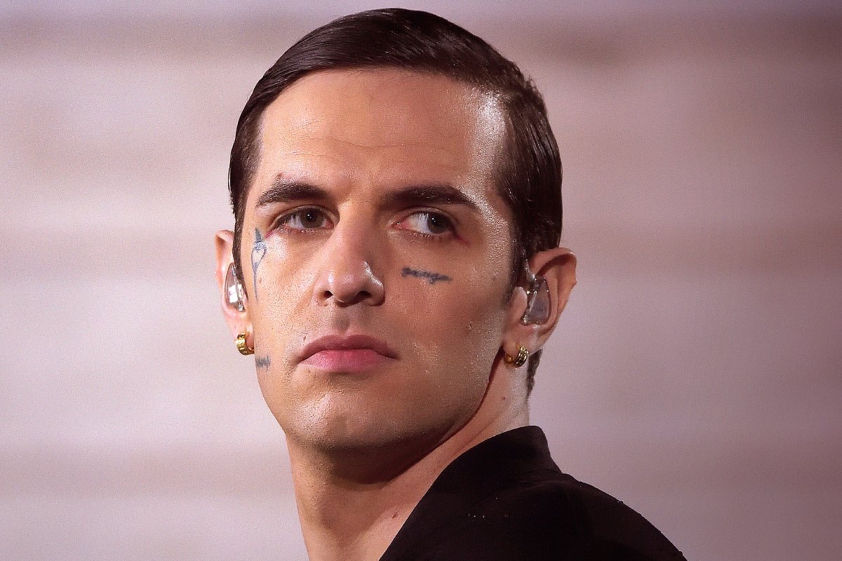 Il cantautore e rapper italiano Achille Lauro (Lauro De Marinis) si esibisce nello show musicale Tim Summer Hits su Rai Uno, in Piazza del Popolo a Roma.