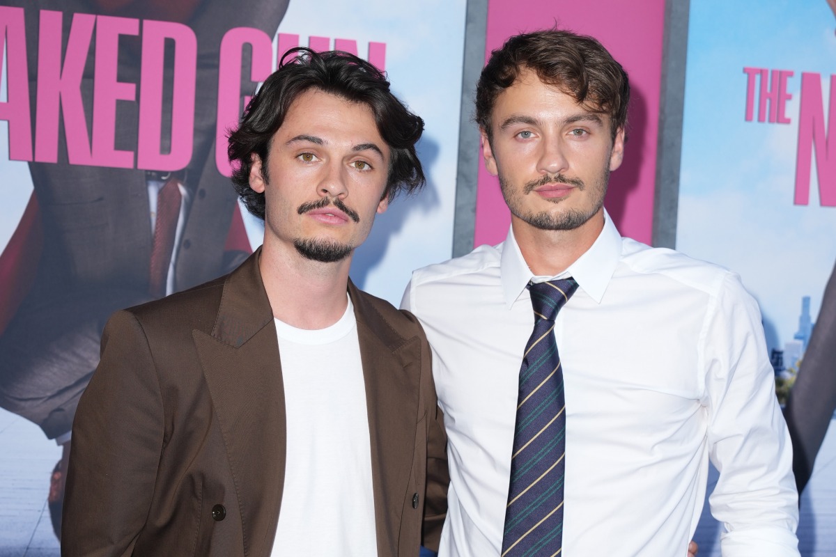 Dylan Jagger Lee e Brandon Thomas Lee partecipano alla prima statunitense di The Naked Gun presso il SVA Theatre il 28 luglio 2025 a New York, New York.