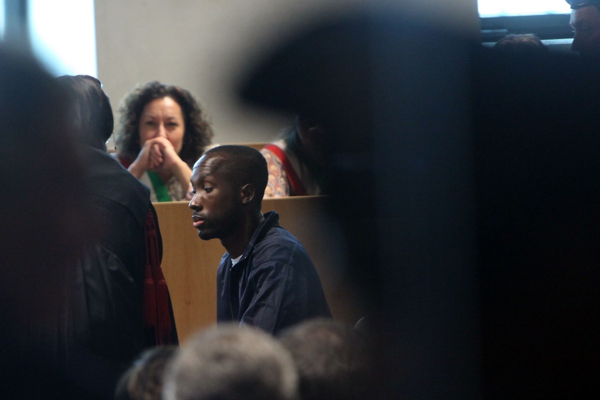 Rudy Guede durante l'udienza di appello di Amanda Knox, verdetto di colpevolezza per l'omicidio di Meredith Kercher presso la corte d'appello di Perugia, 27 giugno 2011, Perugia