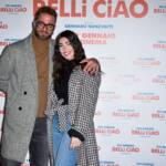 Alla prima di “Belli Ciao” il 21 dicembre 2021 a Milano, Italia, (da sinistra a destra) Bianca Atzei e Stefano Corti al The Space Cinema Odeon