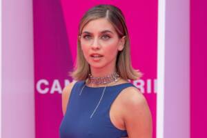 Alessia Lanza: il look sul red carpet a Venezia