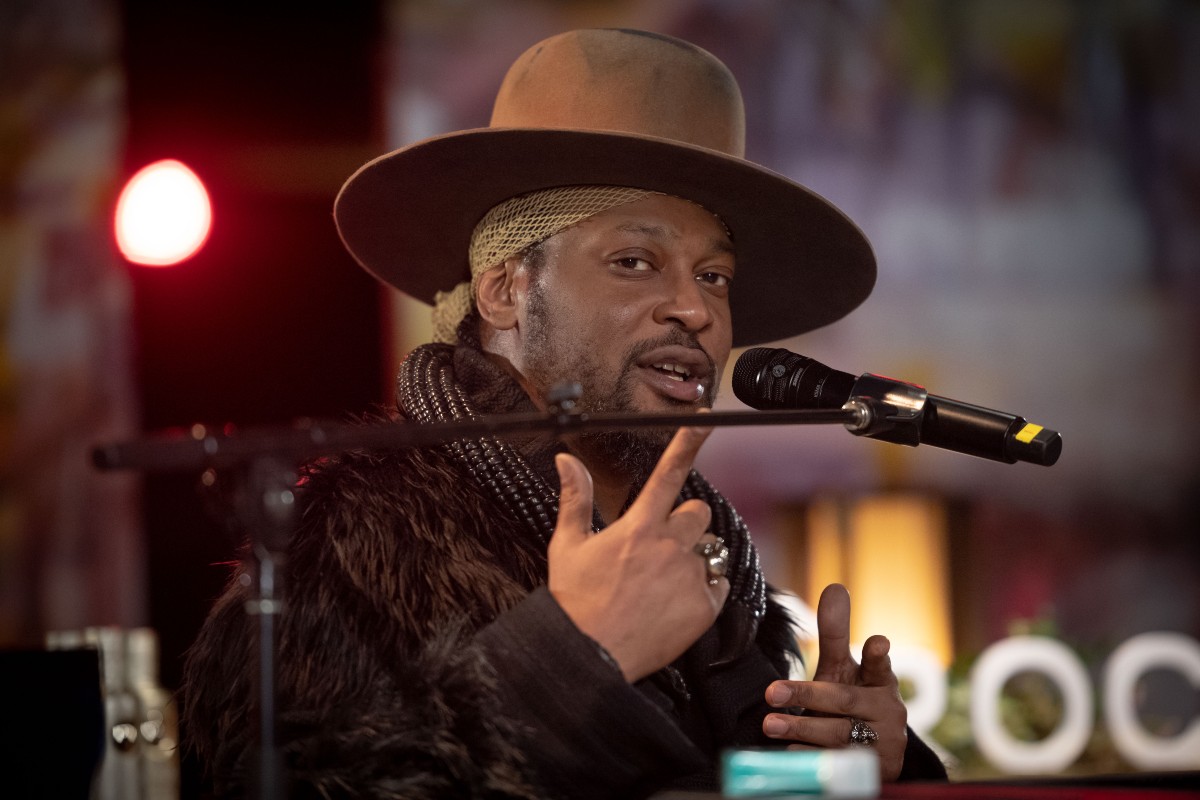 Concerto di D’Angelo all’Apollo Theater, New York City, il 27 febbraio 2021
