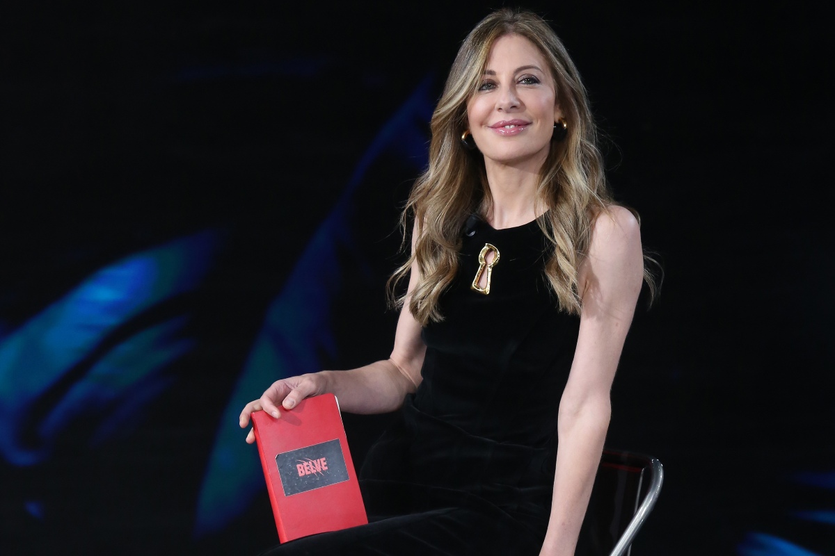 Un primo piano di Francesca Fagnani a Belve