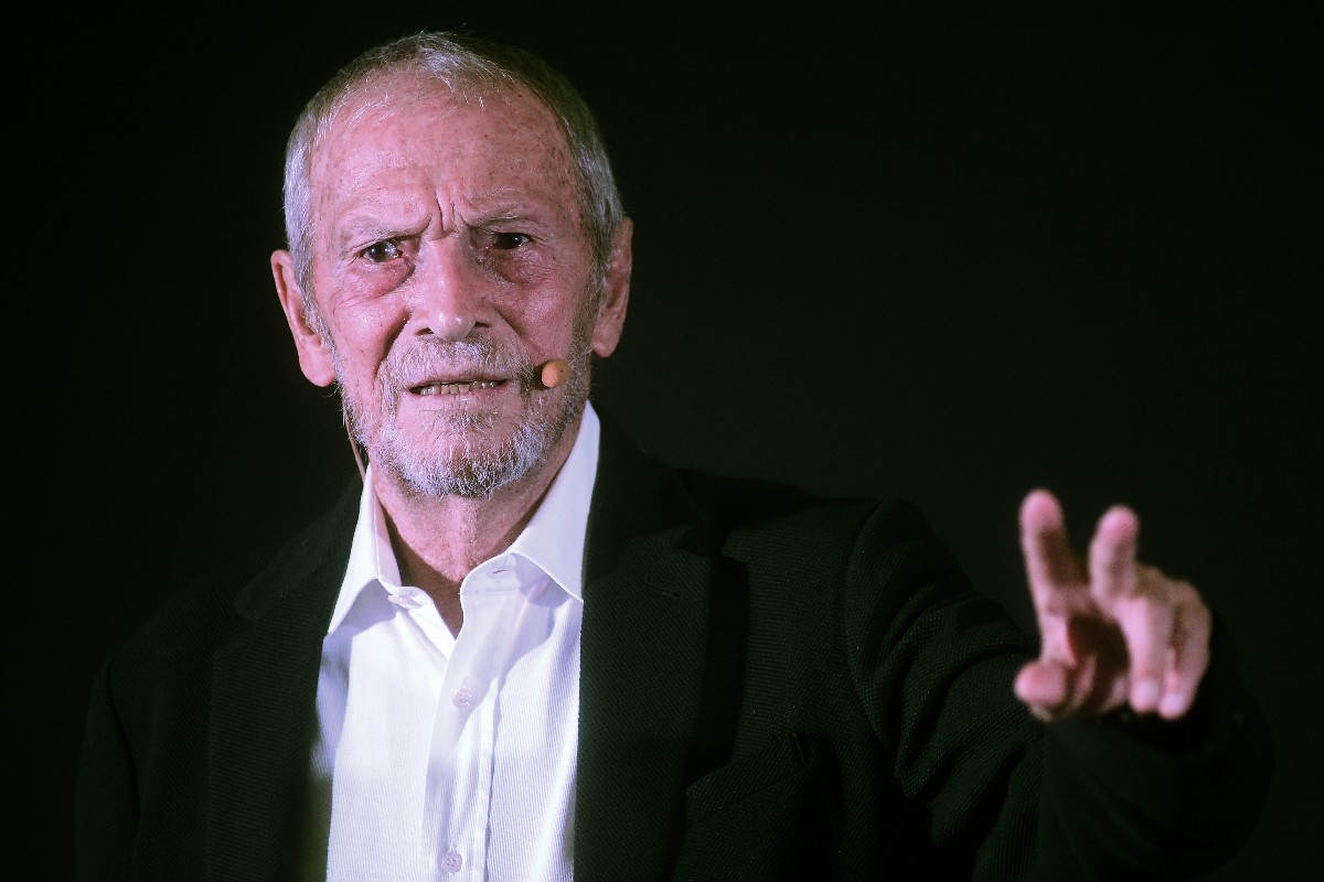 Umberto Orsini interpreta "The Reading Prison Ballad" con la musicista e autrice Giovanna Marini, Festival della Filosofia, Chiesa di San Carlo,16 settembre 2022 a Modena, Italia. (Foto di Roberto Serra - Iguana Press/Getty Images) -