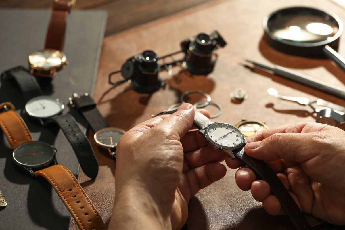 Riparazione e valutazione di orologi da polso vintage