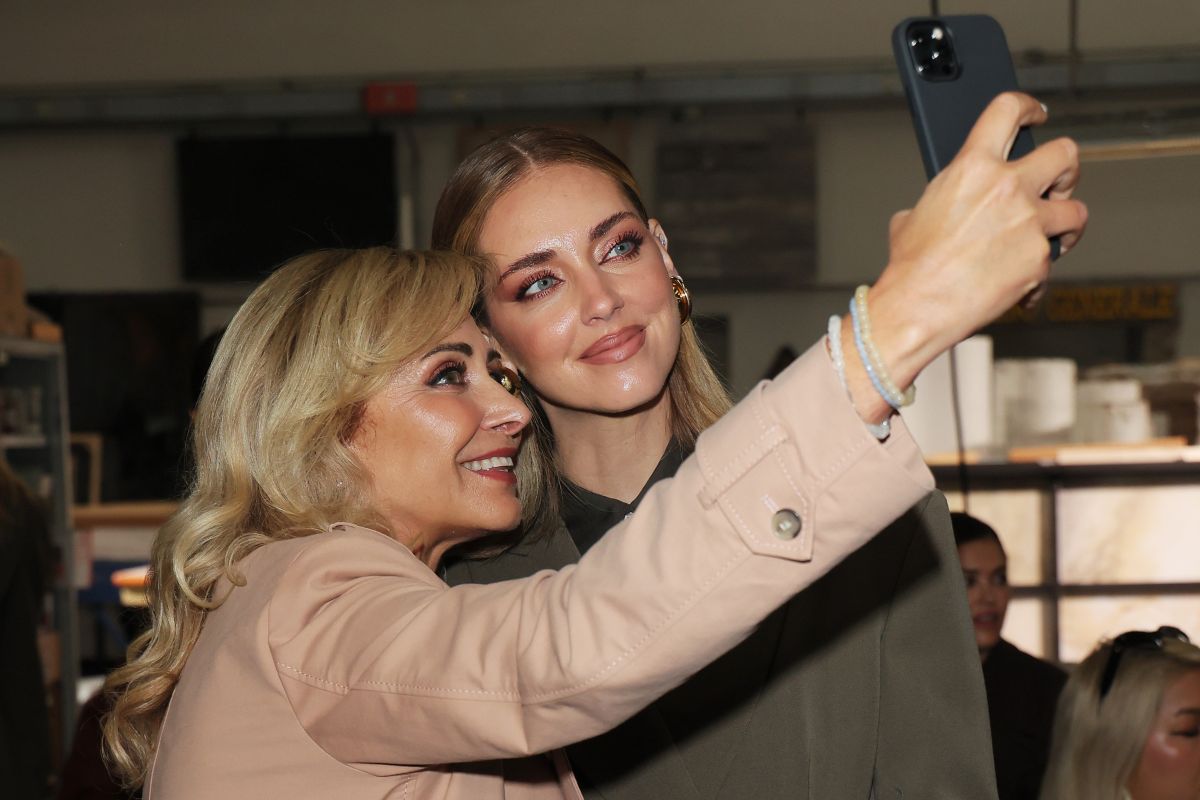 Marina Di Guardo e Chiara Ferragni partecipano alla sfilata di Tod's