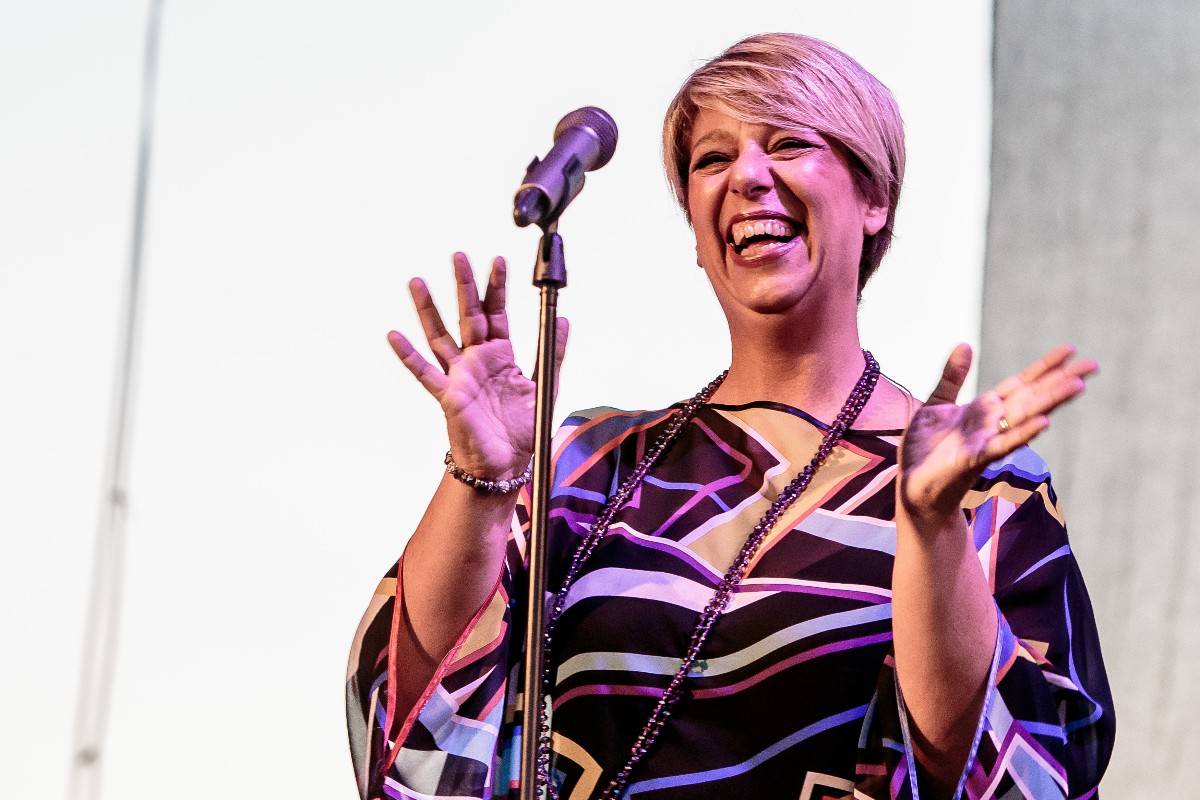 Paola Folli si esibisce con Elio e le Storie Tese sul palco al CarroPonte, 26 giugno 2018, Milano, Italia. (Foto di Sergione Infuso/Corbis via Getty Images)