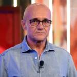 Alfonso Signorini durante il primo episodio del GFVip 7