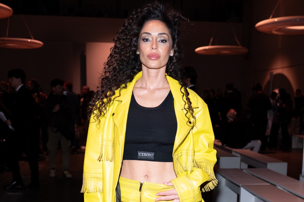 Raffaella Fico ospite alla sfilata di Iceberg durante la Milano Fashion Week