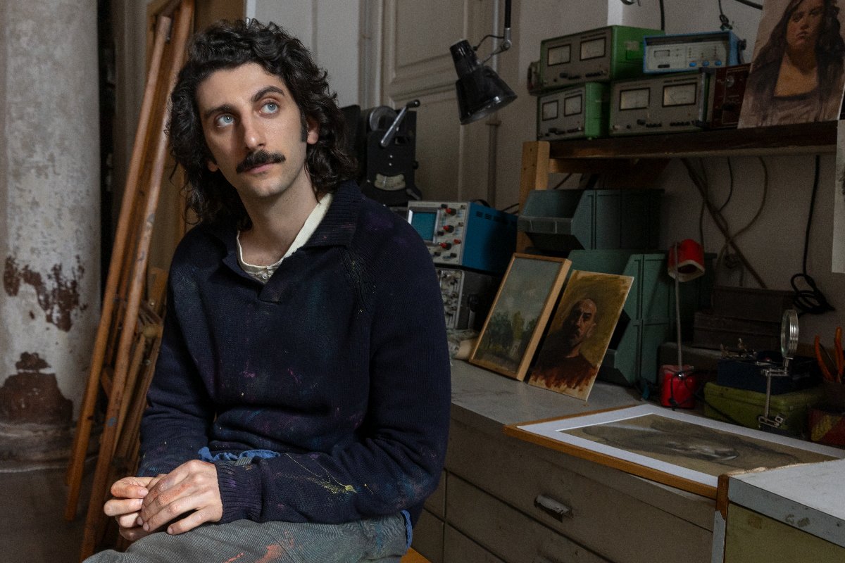 Pietro Castellitto interpreta Toni nel film Il Falsario. Cr. Lucia Iuorio/Netflix © 2025.