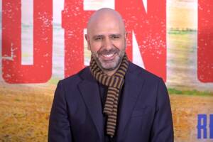 Checco Zalone, pseudonimo di Luca Pasquale Medici, posa davanti ai fotografi per il photocall del film Buen Camino.