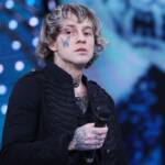 Chiello sul palco della finale di Sanremo Giovani al Palafiori.