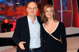 Claudio Bisio e Vanessa Incontrada posano per il photocall della trasmissione televisiva "Zelig"
