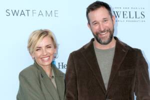 Sara Wells e Noah Wyle, in foto insieme, al brunch del Rape Treatment Center 2025, Skirball Center, 26 ottobre 2025, Los Angeles, CA