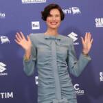 Bianca Balti durante la conferenza stampa di Sanremo 2026