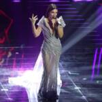 Elettra Lamborghini con un abito argentato a Sanremo 2026
