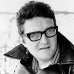 Jimmy Fontana posa sorridente