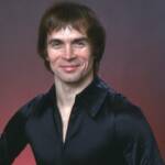 Un ritratto di Rudolf Nureyev, danzatore di balletto e danza moderna nato in Unione Sovietica, fotografato a New York il giorno di Natale del 1975. (Foto di Jack Mitchell/Getty Images)
