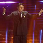 Sal Da Vinci si esibisce a Sanremo 2026