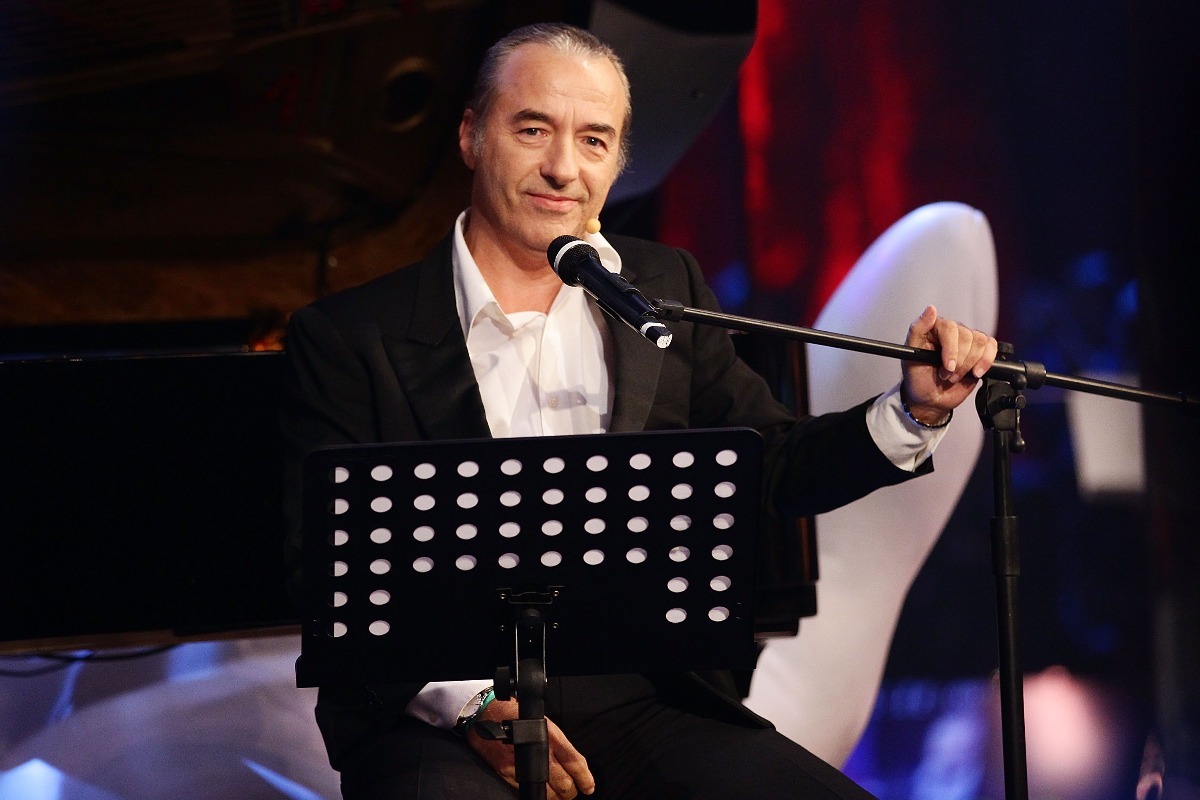 David Riondino si esibisce a “Sostiene Bollani”