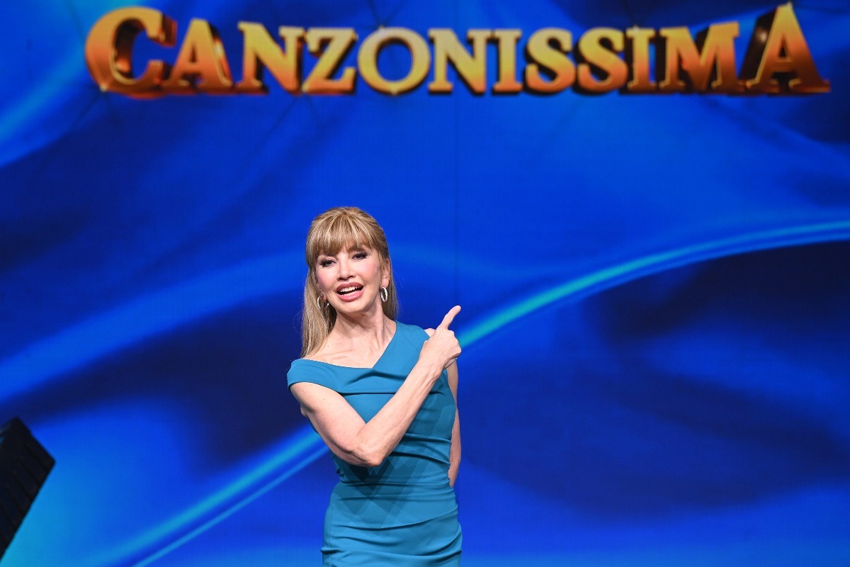 Milly Carlucci al photocall del programma Rai Canzonissima presso il Foro Italico