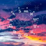 Rappresentazione dei segni zodiacali su uno sfondo di cielo al tramonto.