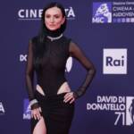 Arisa sfila sul red carpet della 71esima edizione dei David di Donatello