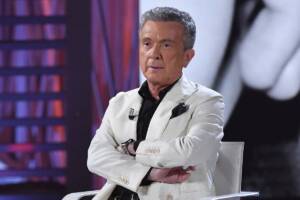 Pupo (Enzo Ghinazzi) nel corso della trasmissione I migliori anni