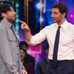Stefano De Martino e Herbert Ballerina fotografati durante l’ottava puntata del programma Rai 2 Stasera tutto è possibile.