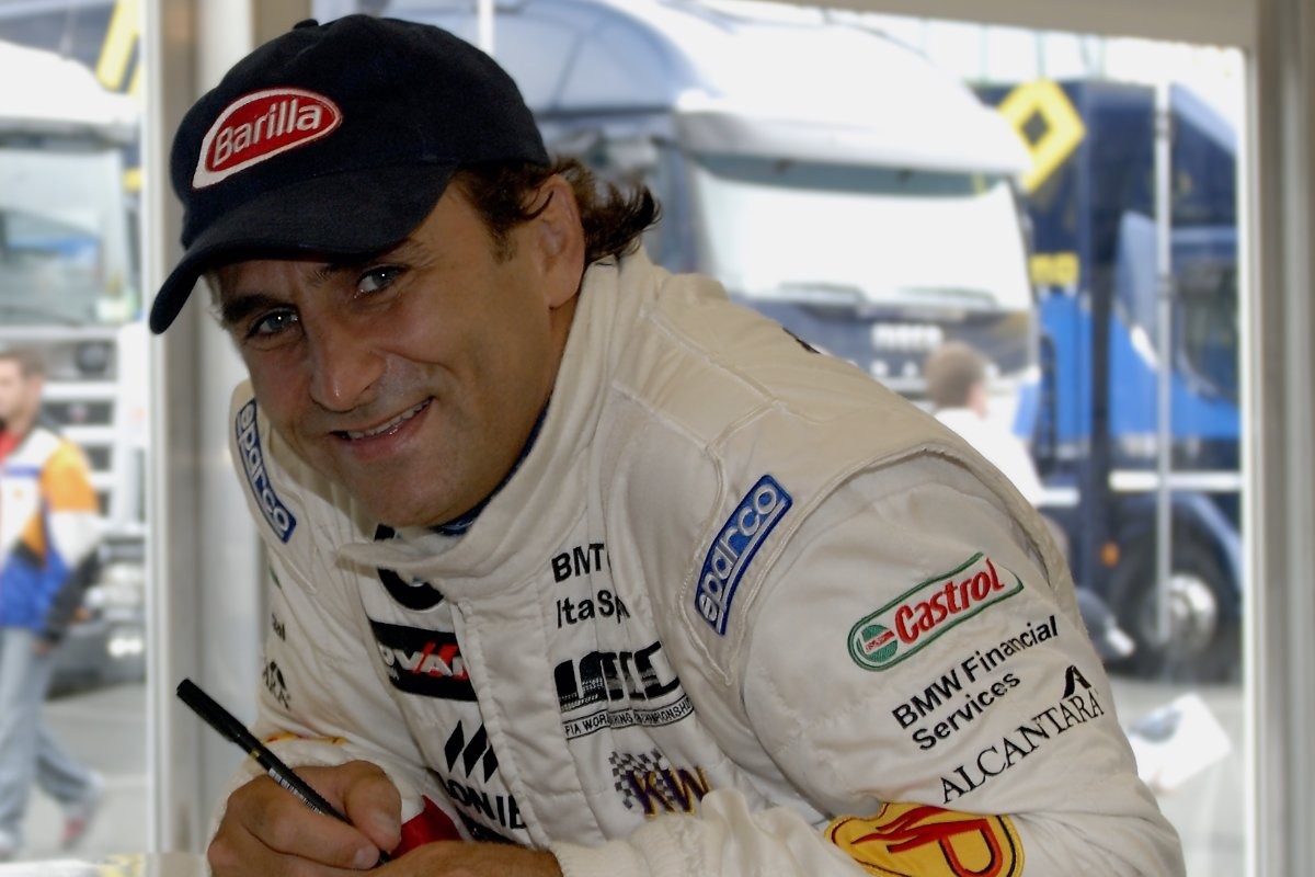 Un primo piano di Alex Zanardi
