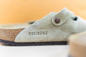 Le ciabatte Birkenstock grigie