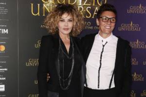 Eva Grimaldi e Imma Battaglia presenti alla prima di “Giudizio Universale” all’Auditorium Conciliazione