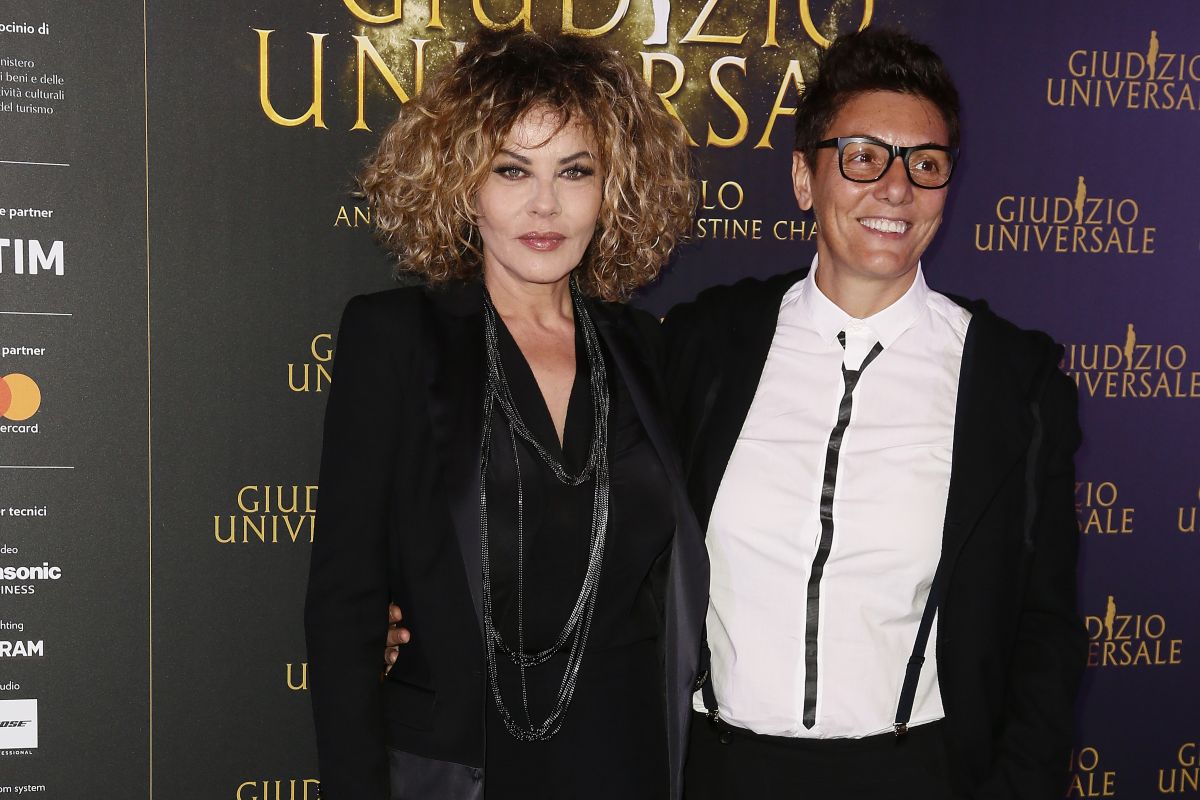 Eva Grimaldi e Imma Battaglia presenti alla prima di “Giudizio Universale” all’Auditorium Conciliazione