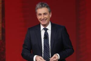 Milo Infante durante una puntata di "Ore 14"