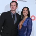 Callum Turner e Dua Lipa partecipano al 34° convegno annuale degli Oscar della Elton John AIDS Foundation