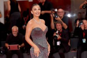 Elettra Lamborghini sul red carpet del "Diva E Donna Award" durante l'82ª Mostra Internazionale d'Arte Cinematografica di Venezia