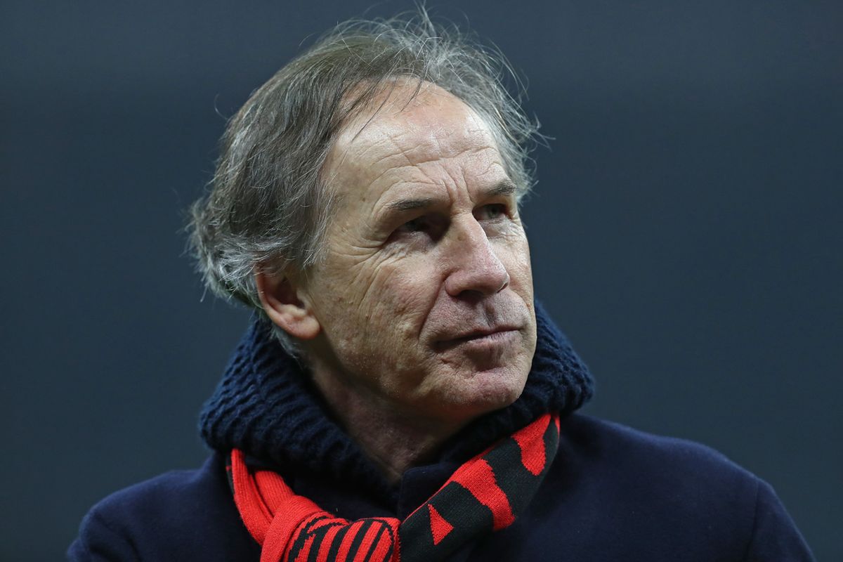 Franco Baresi con la sciarpa del Milan