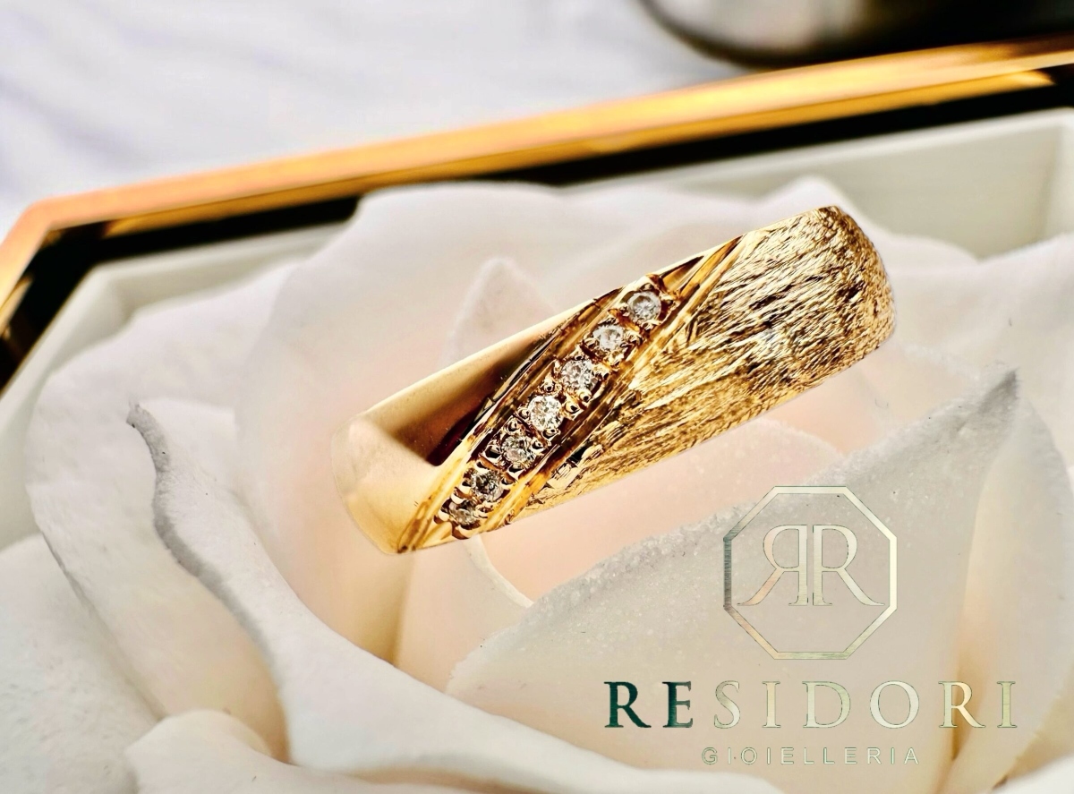 Anello d'oro