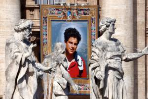 L’arazzo raffigurante il santo della Chiesa cattolica Carlo Acutis
