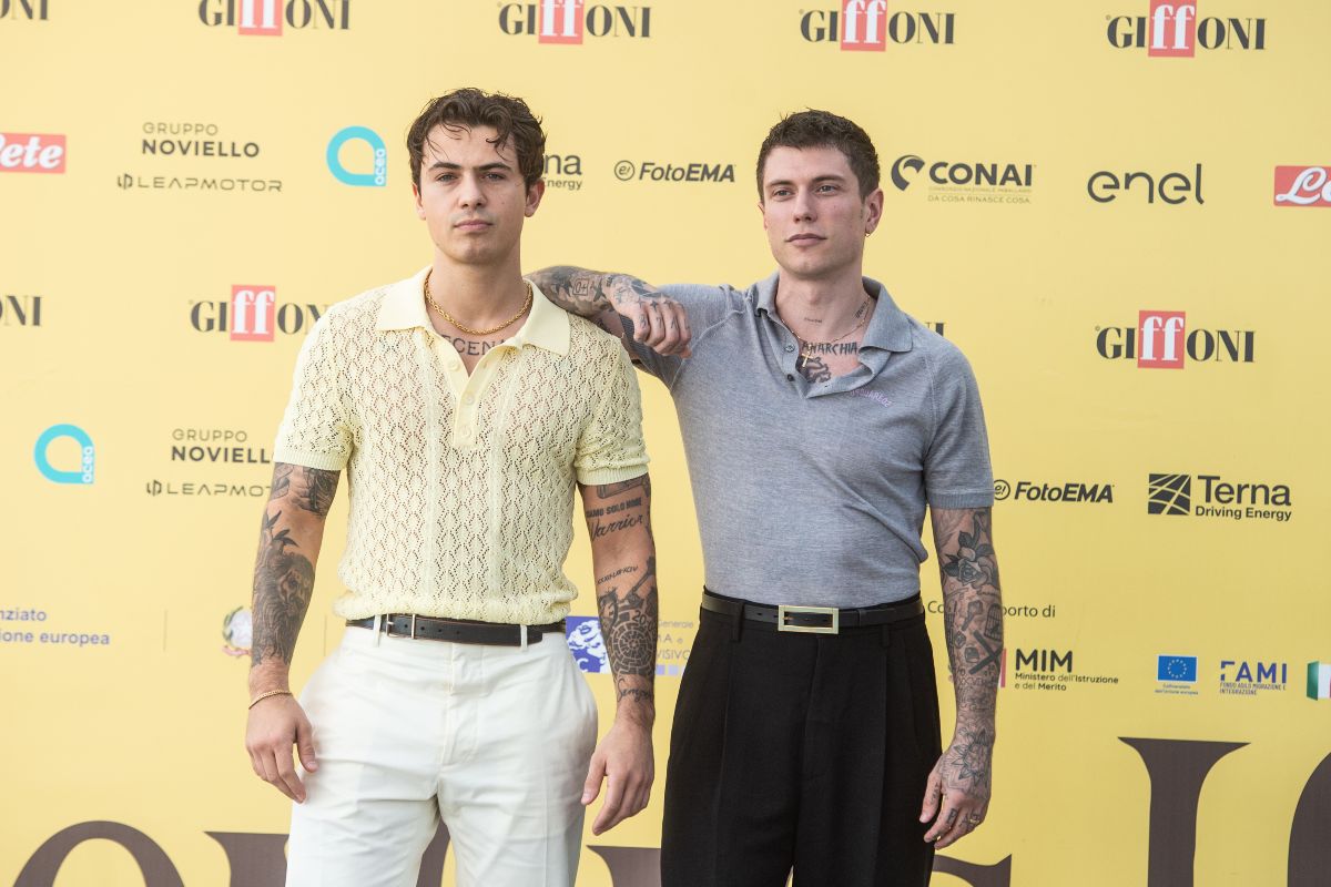 Federico Rossi e Benjamin Mascolo dei Benji & Fede al photocall del Giffoni Film Festival 2025