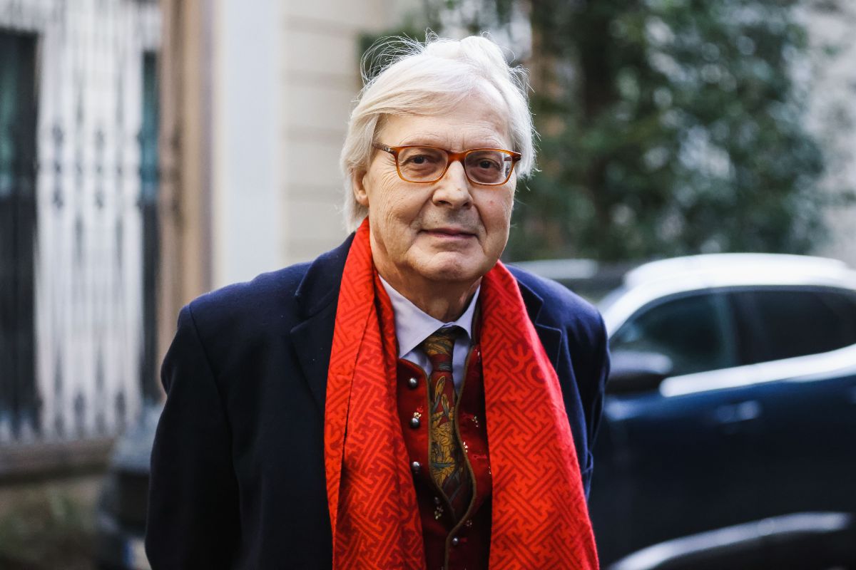 Vittorio Sgarbi partecipa al forum LaRipartenza24 a Milano